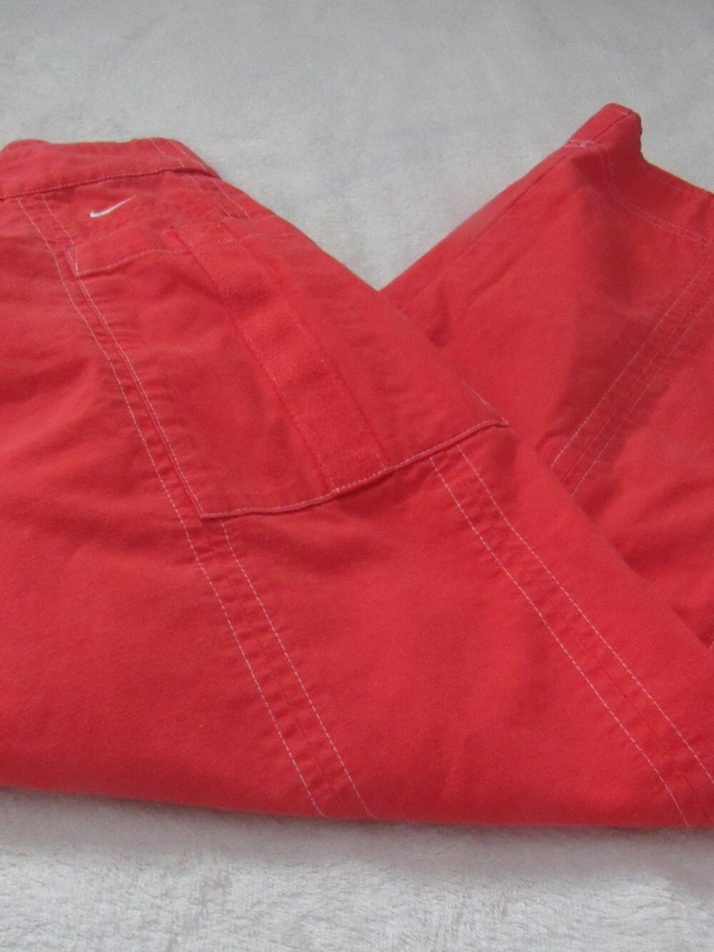 Nike Coral Croped Pants  Size Small  USED